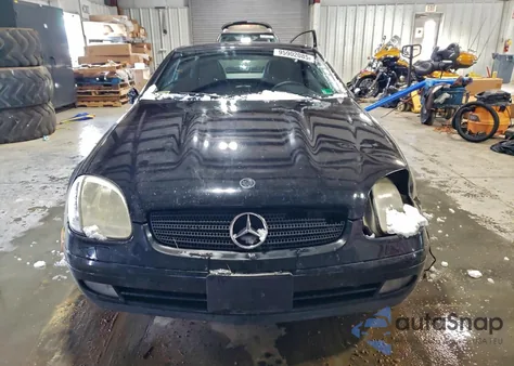 1998 Mercedes-Benz Slk 230 Kompressor z USA, uszkodzony, nr VIN WDBKK47F6WF078212